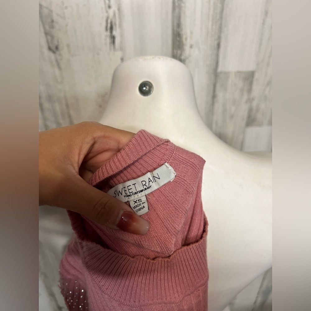 Pink cropped sweater - Picture 2 of 8